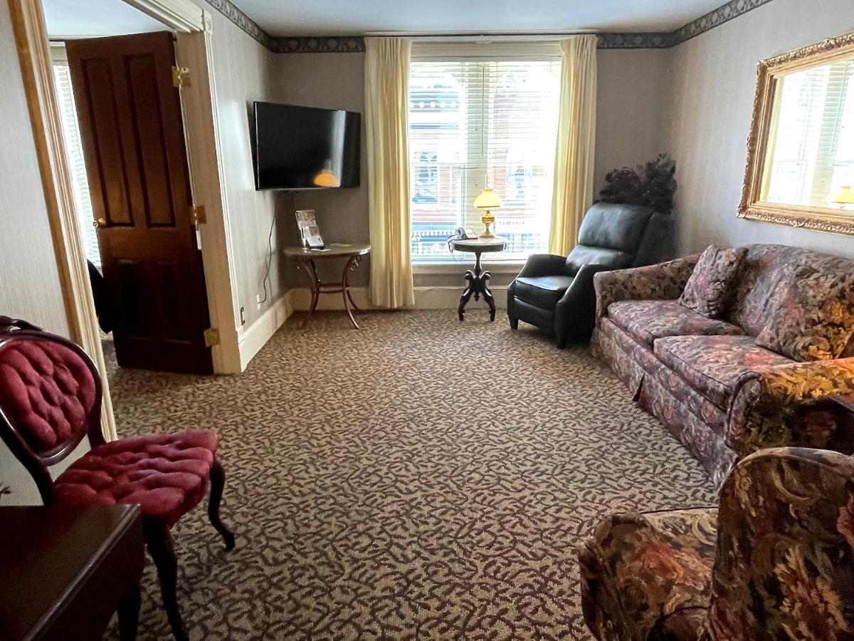 Celebrity Hotel Дедвуд Экстерьер фото